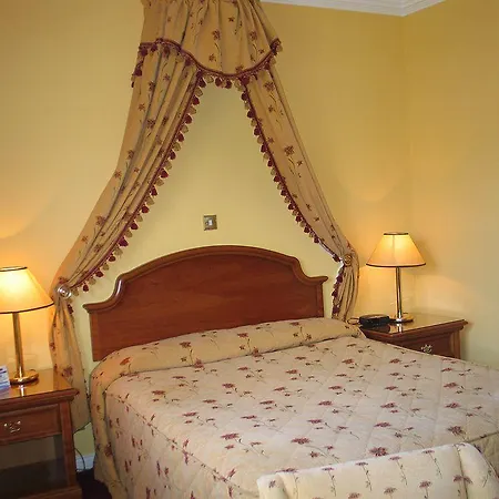 Guest house Old Weir 4*
